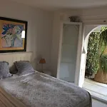 Overlooking , Central, Quiet, Parking, Swimming Pool Βίλα