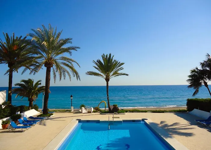 Overlooking , Central, Quiet, Parking, Swimming Pool Villa